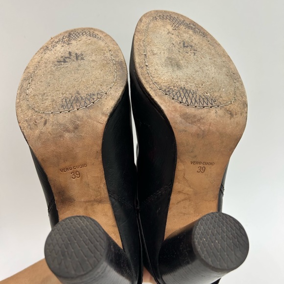 Modern Vintage Vanessa Black Ankle Booties - Picture 3 of 5